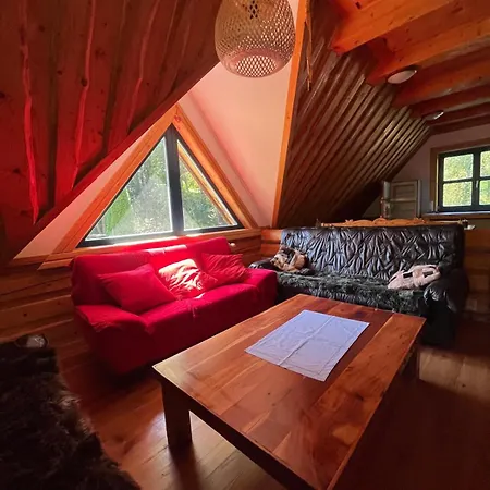 Valika Езерско